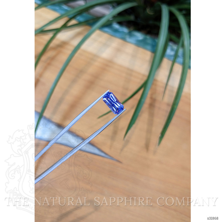 4.73 Ct. Blue Sapphire from Ceylon (Sri Lanka)