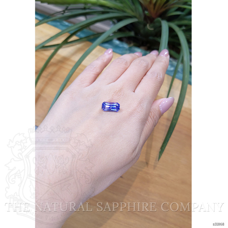 4.73 Ct. Blue Sapphire from Ceylon (Sri Lanka)