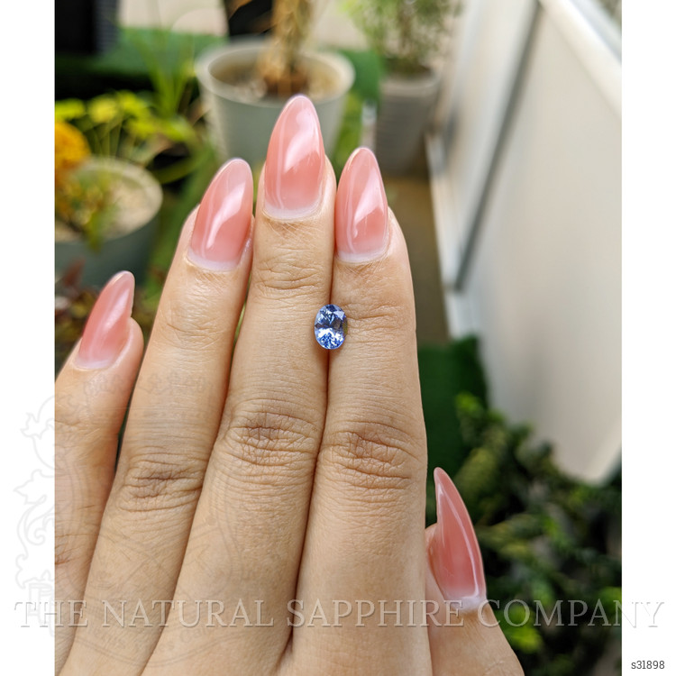 1.27 Ct. Bi Color Sapphire from Ceylon (Sri Lanka)