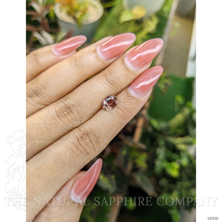 1.50 Ct. Pinkish Brown Sapphire from Ceylon (Sri Lanka)