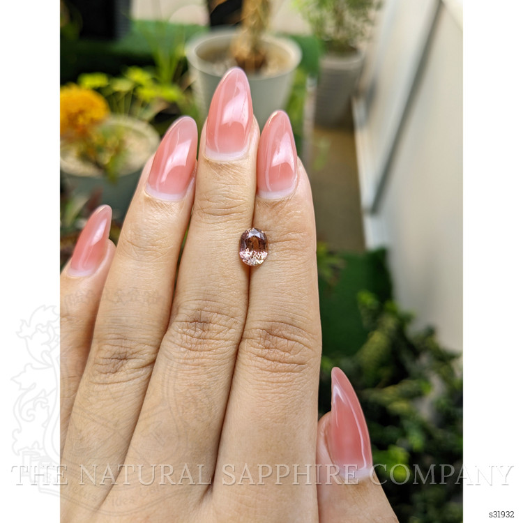 1.50 Ct. Pinkish Brown Sapphire from Ceylon (Sri Lanka)