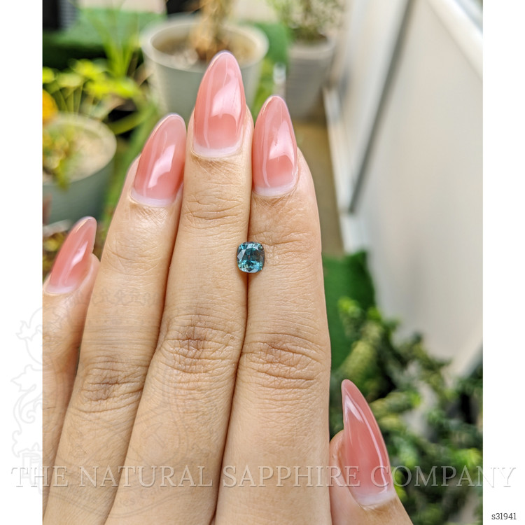 0.97 Ct. Bluish Green Sapphire from Ceylon (Sri Lanka)