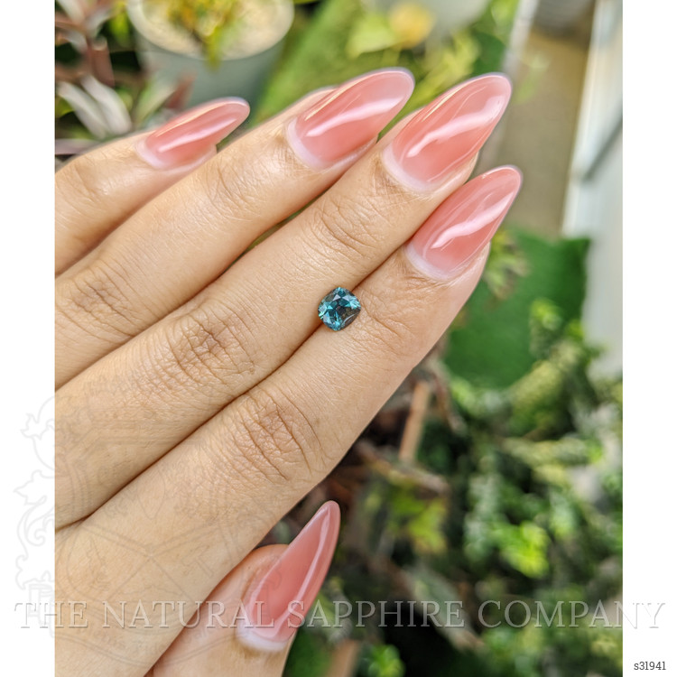 0.97 Ct. Bluish Green Sapphire from Ceylon (Sri Lanka)