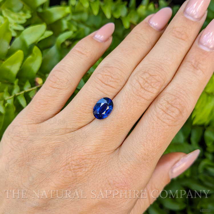 3.33 Ct. Blue Sapphire from Ceylon (Sri Lanka)