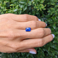 2.73 Ct. Blue Sapphire from Ceylon (Sri Lanka) Life Style