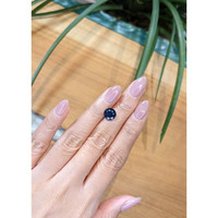 2.82 Ct. Blue Sapphire from Thailand Life Style