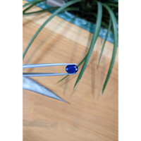4.21 Ct. Blue Sapphire from Thailand Life Style