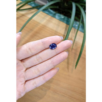 3.06 Ct. Blue Sapphire from Thailand Life Style