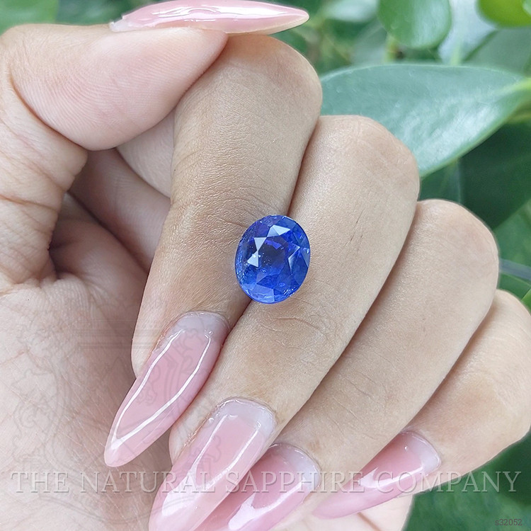 5.57 Ct. Blue Sapphire from Ceylon (Sri Lanka)