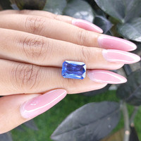 5.54 Ct. Blue Sapphire from Ceylon (Sri Lanka) Life Style