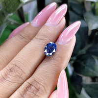 2.59 Ct. Blue Sapphire from Ceylon (Sri Lanka) Life Style
