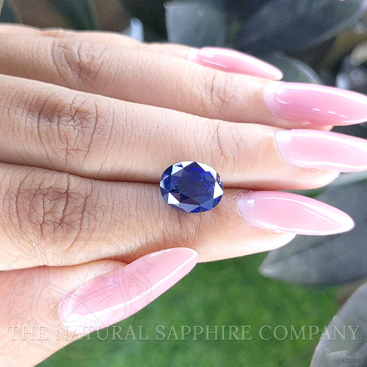 6.57 Ct. Blue Sapphire from Ceylon (Sri Lanka)