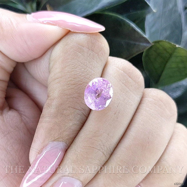 4.72 Ct. Purplish Pink Sapphire from Ceylon (Sri Lanka)