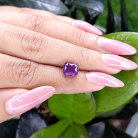 3.06 Ct. Pinkish Purple Sapphire from Ceylon (Sri Lanka) Life Style