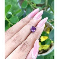 2.02 Ct. Pinkish Purple Sapphire from Ceylon (Sri Lanka) Life Style