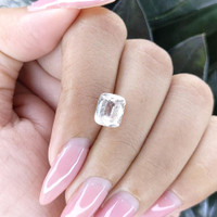 3.02 Ct. Peach Sapphire from Ceylon (Sri Lanka) Life Style