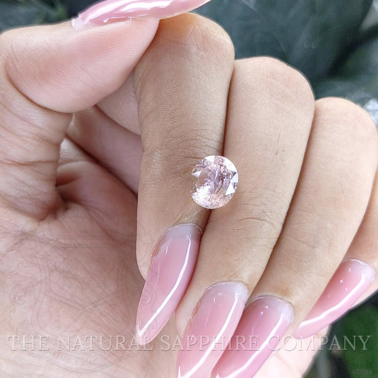 3.56 Ct. Pink Sapphire from Ceylon (Sri Lanka)