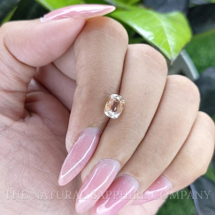 1.55 Ct. Bi Color Sapphire from Ceylon (Sri Lanka)