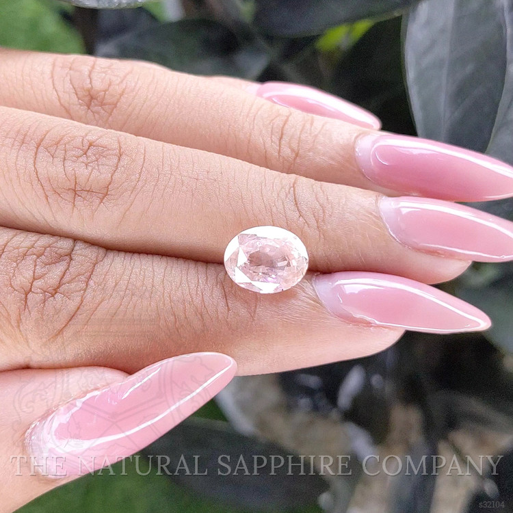 3.59 Ct. Pink Sapphire from Ceylon (Sri Lanka)