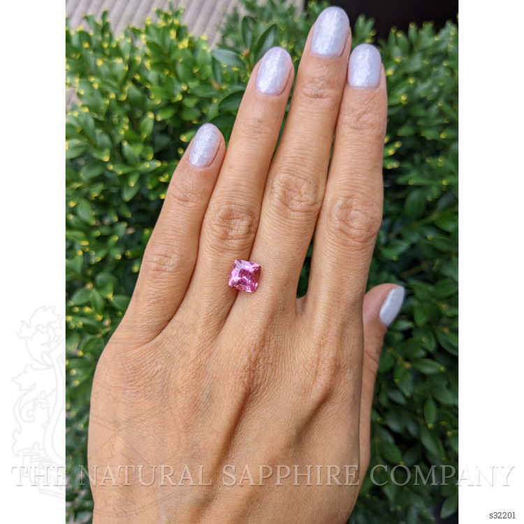 3.34 Ct. Purplish Pink Sapphire from Ceylon (Sri Lanka)