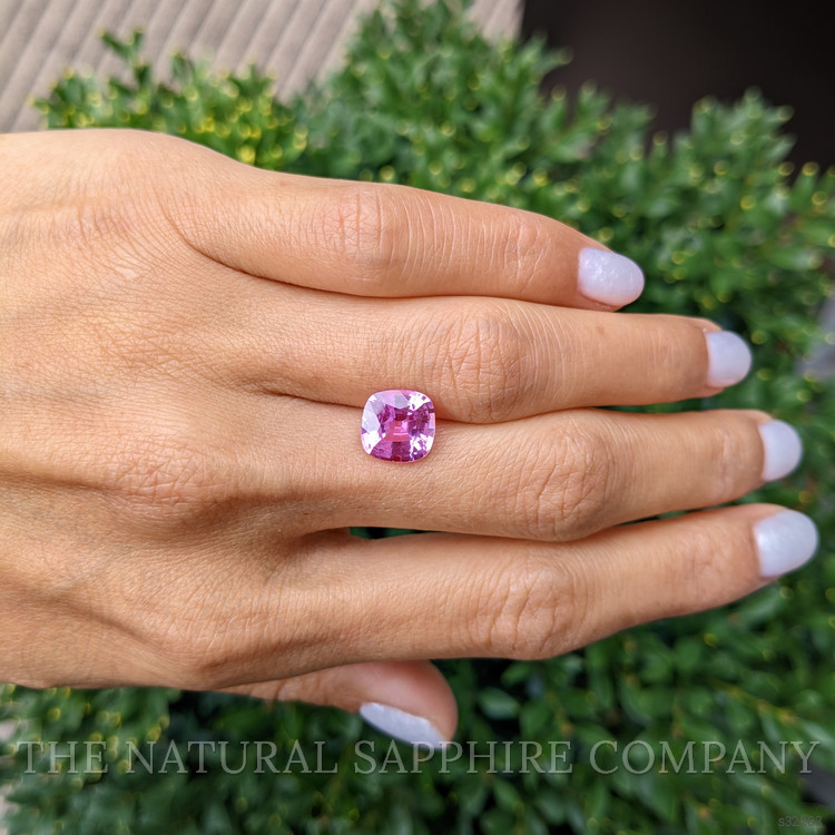 3.67 Ct. Pink Sapphire from Ceylon (Sri Lanka)