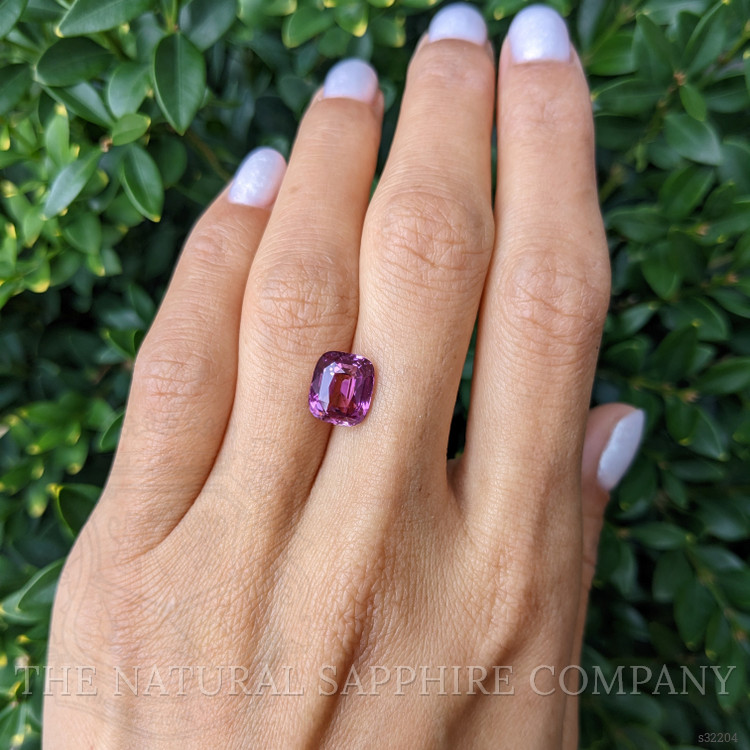 4.03 Ct. Pink Sapphire from Ceylon (Sri Lanka)
