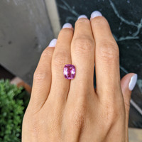 4.08 Ct. Purplish Pink Sapphire from Ceylon (Sri Lanka) Life Style