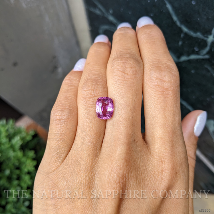 4.08 Ct. Purplish Pink Sapphire from Ceylon (Sri Lanka)