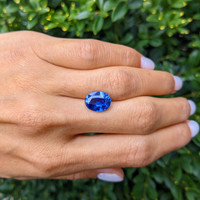 5.07 Ct. Blue Sapphire from Ceylon (Sri Lanka) Life Style