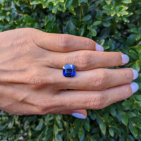 5.53 Ct. Blue Sapphire from Madagascar Life Style