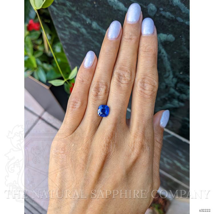 3.02 Ct. Blue Sapphire from Ceylon (Sri Lanka)