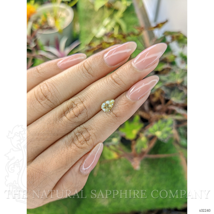 0.97 Ct. Yellow Sapphire from Ceylon (Sri Lanka)