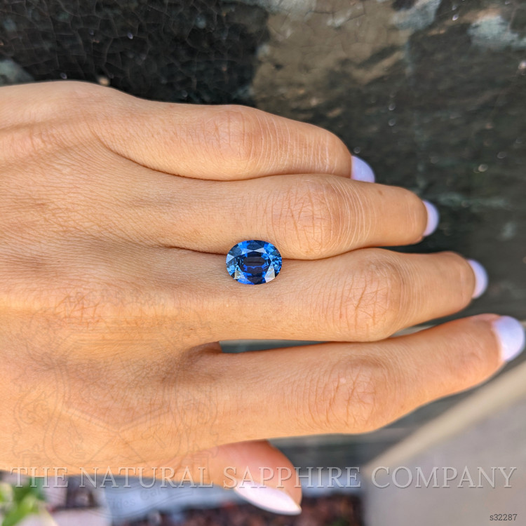 2.90 Ct. Greenish Blue Sapphire from Ceylon (Sri Lanka)