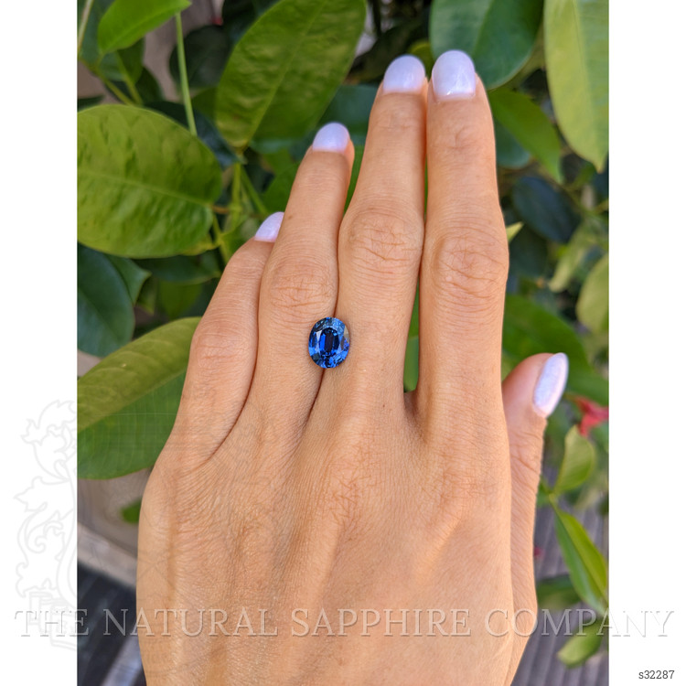 2.90 Ct. Greenish Blue Sapphire from Ceylon (Sri Lanka)