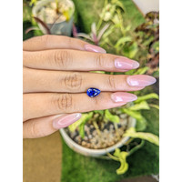 3.02 Ct. Blue Sapphire from Ceylon (Sri Lanka) Life Style