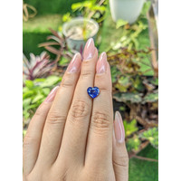 3.02 Ct. Blue Sapphire from Ceylon (Sri Lanka) Life Style