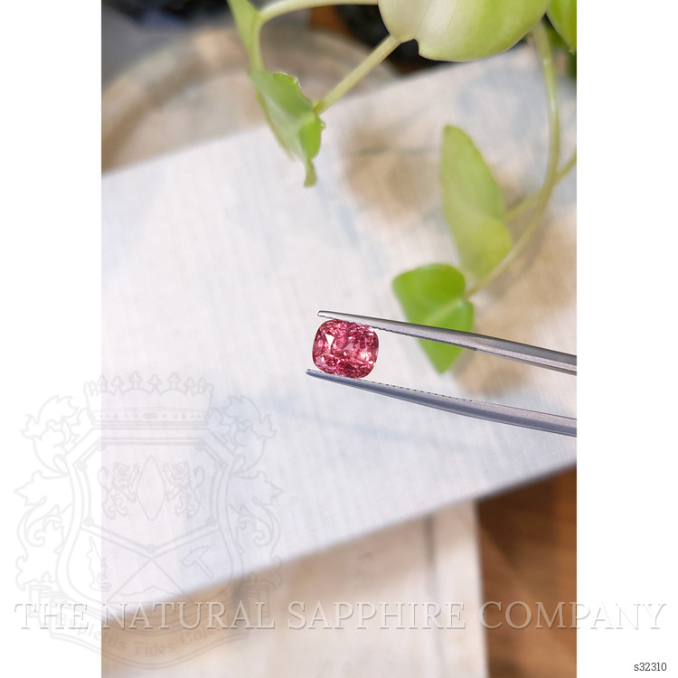 3.14 Ct. Padparadscha Sapphire from Ceylon (Sri Lanka)