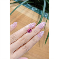 3.03 Ct. Pink Sapphire from Ceylon (Sri Lanka) Life Style