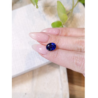 3.54 Ct. Blue Sapphire from Ceylon (Sri Lanka) Life Style