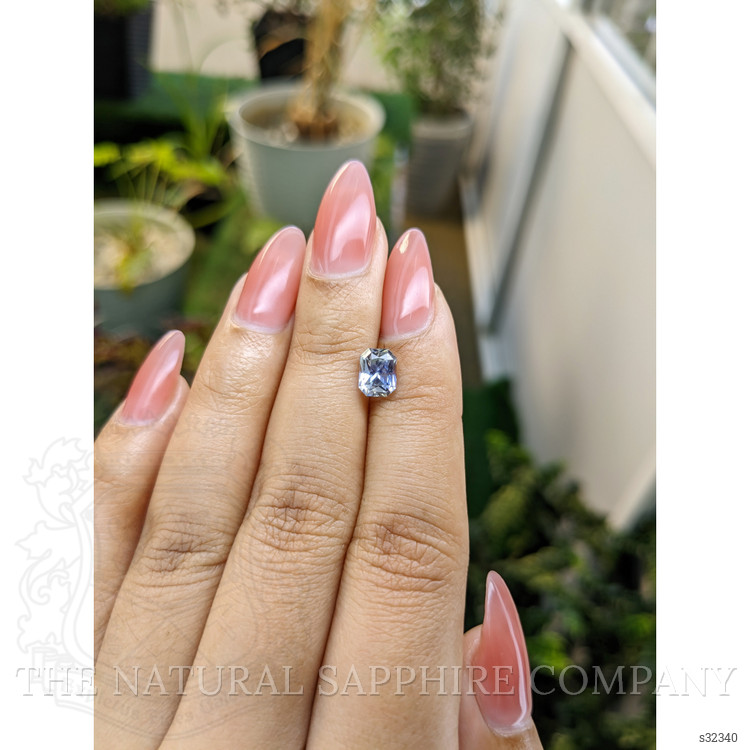 1.62 Ct. Bi Color Sapphire from Ceylon (Sri Lanka)