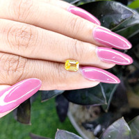 1.05 Ct. Yellow Sapphire from Ceylon (Sri Lanka) Life Style