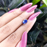 1.12 Ct. Bi Color Sapphire from Ceylon (Sri Lanka) Life Style