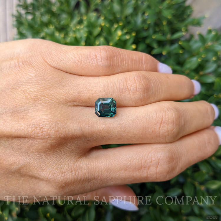 4.05 Ct. Yellowish Green Sapphire from East Africa