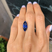 6.95 Ct. Blue Sapphire from Ceylon (Sri Lanka) Life Style