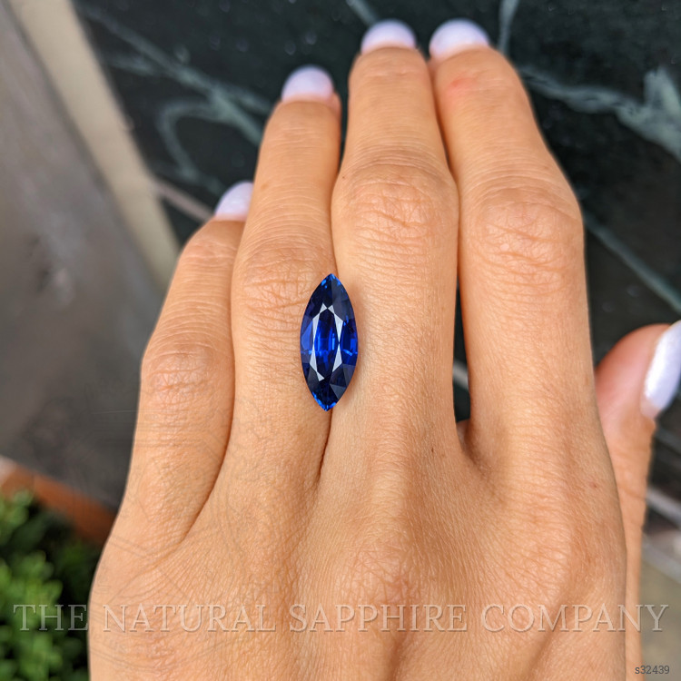 6.95 Ct. Blue Sapphire from Ceylon (Sri Lanka)