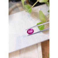 4.03 Ct. Pink Sapphire from Ceylon (Sri Lanka) Life Style