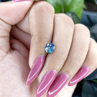 0.95 Ct. Bi Color Sapphire from Madagascar Life Style