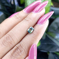 1.00 Ct. Bi Color Sapphire from Madagascar Life Style