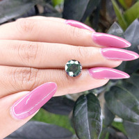 4.09 Ct. Green Sapphire from Tanzania Life Style