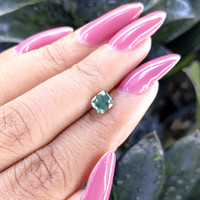 1.00 Ct. Bluish Green Sapphire from Tanzania Life Style